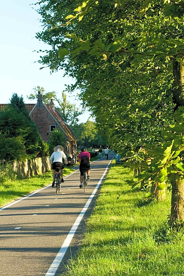 Hotel / Pension Villa Tanahlot