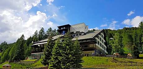 Kinder- und Familienhotel Nockalm