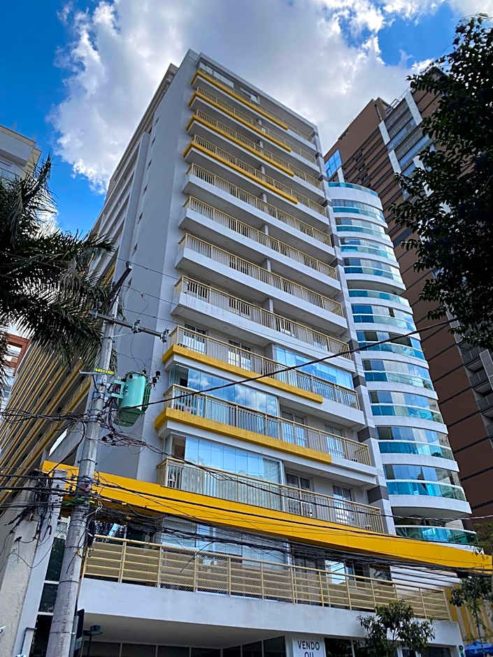 Studio in Jardins next to the Oscar Freire metro