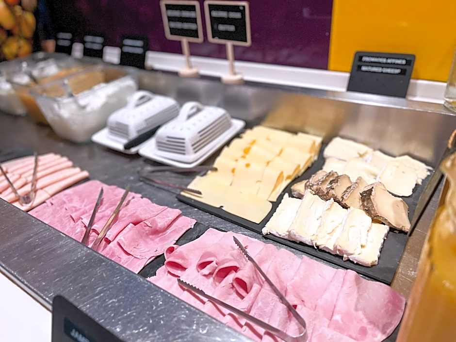 Ibis Styles Paris Tolbiac Bibliotheque