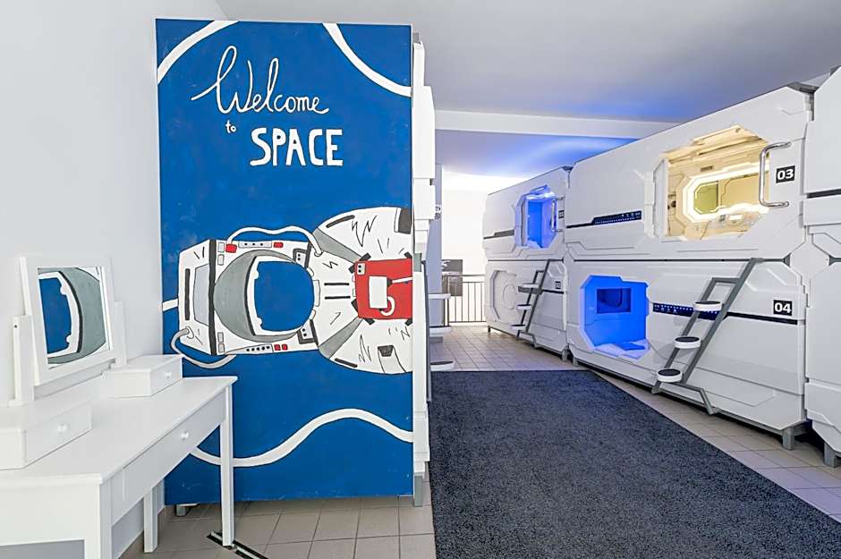 Space Home Apartment - Inner City
