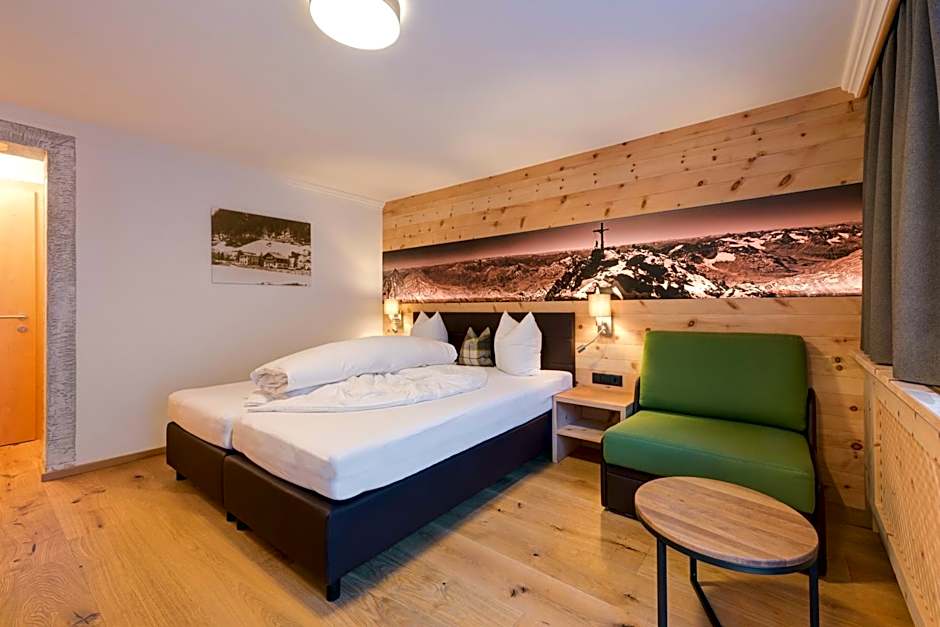 Hotel Enzian Paznaun