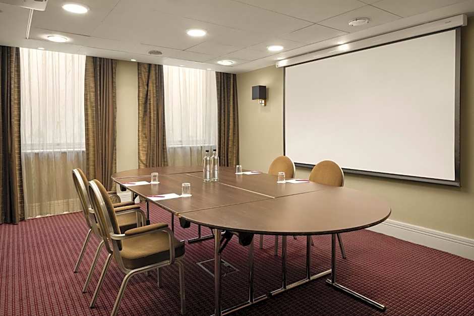 Crowne Plaza London Ealing By IHG