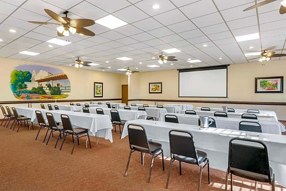 Best Western Plus Hacienda Suites-Old Town