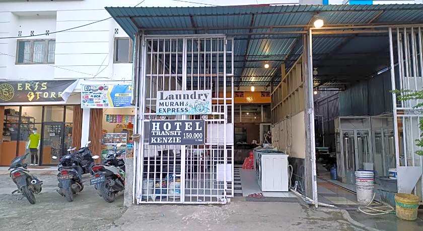 OYO 93485 Hotel Kenzie Sentani
