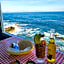 Hotel Luz de Mar ' right on the beach