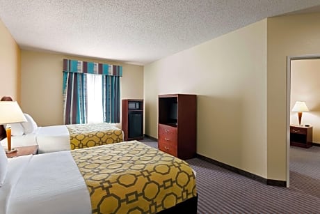 1 King Bed One-Bedroom Suite Non-Smoking