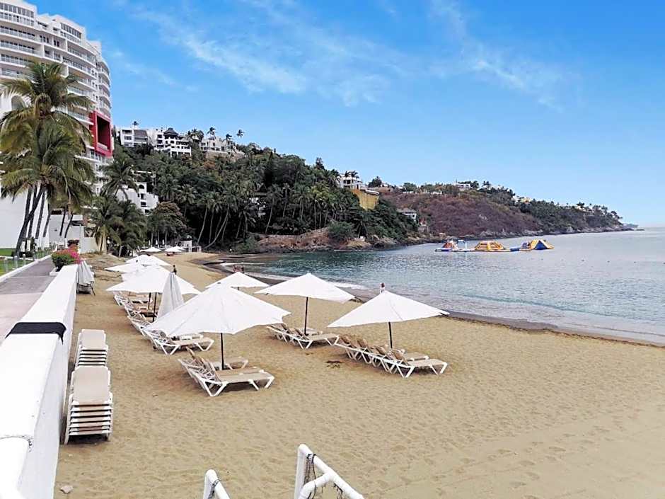 Sierra Mar All Inclusive at Tesoro