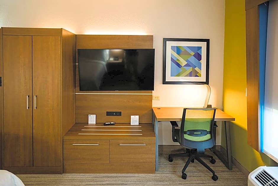 Holiday Inn Express & Suites Knoxville - Farragut by IHG
