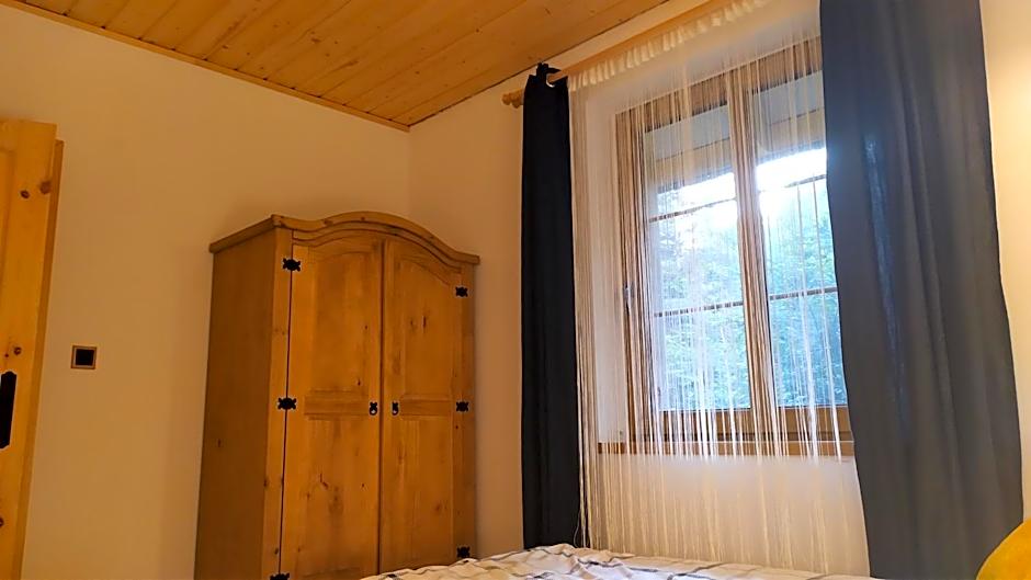 Bieszczady Domek Nad Stawem