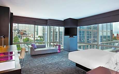 Cool Corner, Guest room, 1 King, Corner room