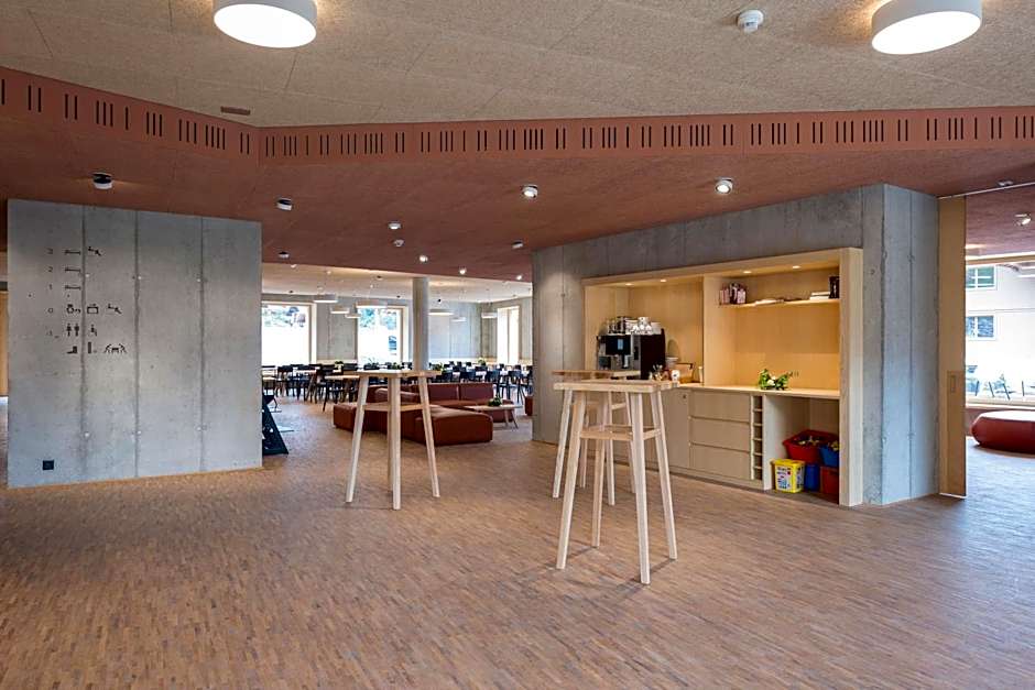 Saanen Gstaad Youth Hostel