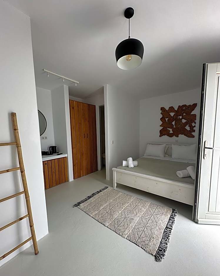 Trinity Mykonos - Beachfront Villa