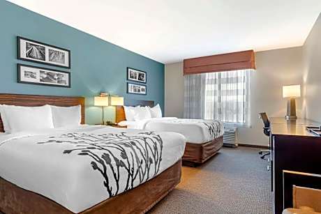 Queen Room with Two Queen Beds - Non-Smoking