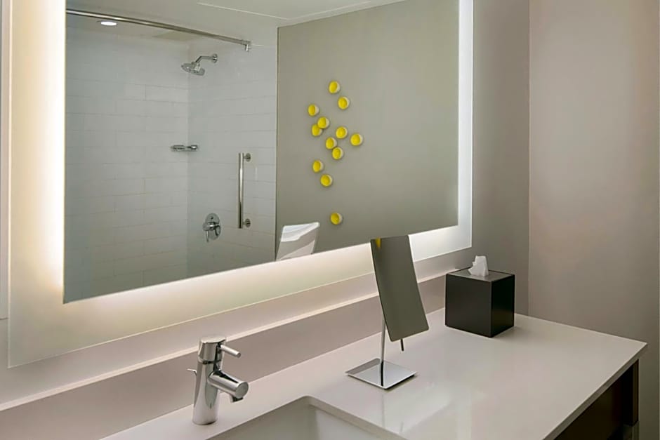 Renaissance by Marriott Santo Domingo Jaragua Hotel & Casino