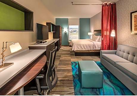 King Studio Suite - Mobility Access/Non-Smoking