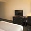 La Quinta Inn & Suites by Wyndham Boston Somerville