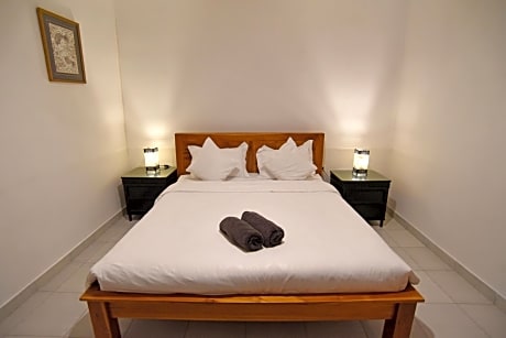 Deluxe King Room (Third Floor)