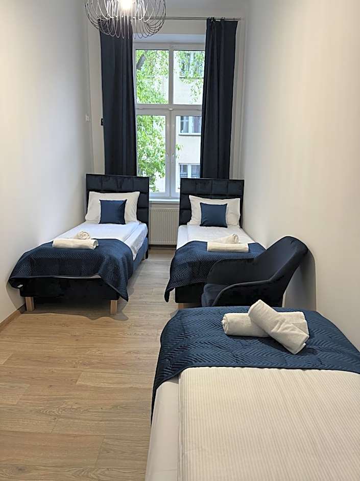 IRIS Aparthotel