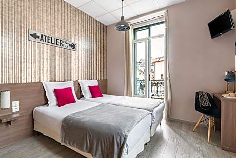 Twin Room - 52 ft²