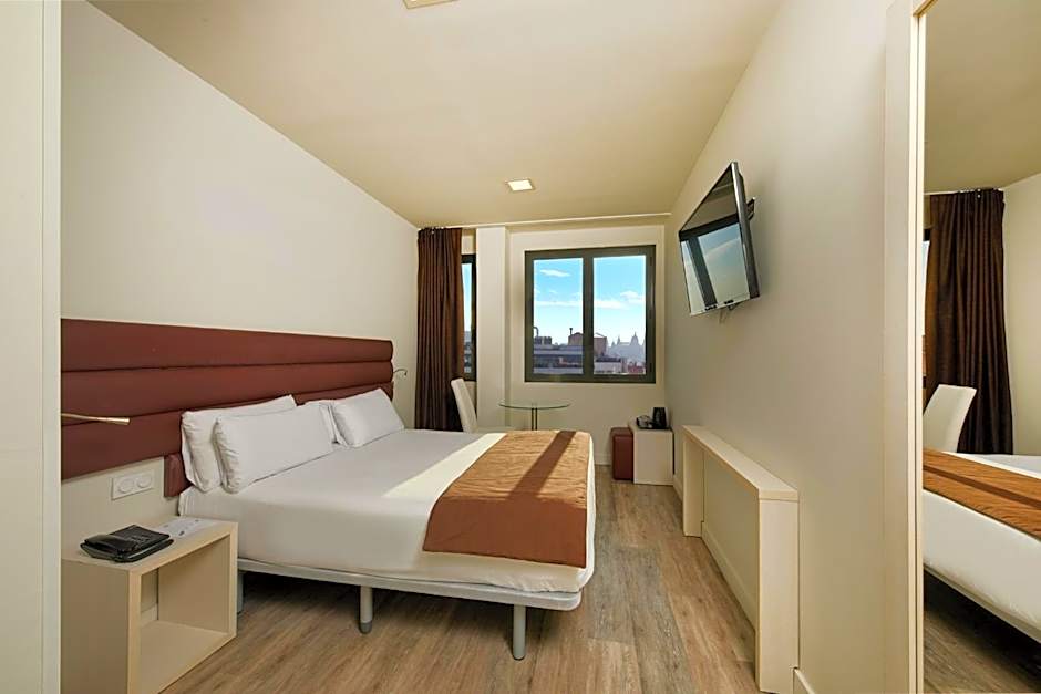 1881 Barcelona Rosellón Hotel