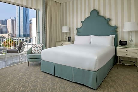 1 King Bed Premier Room With Terrace And View