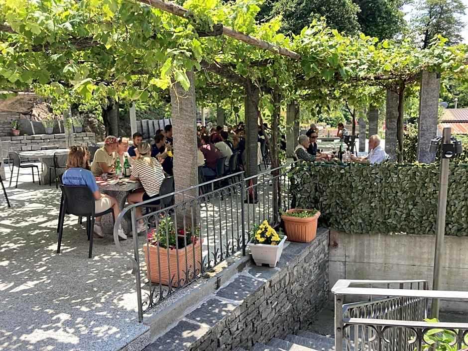 Hotel Ristorante Grotto Serta