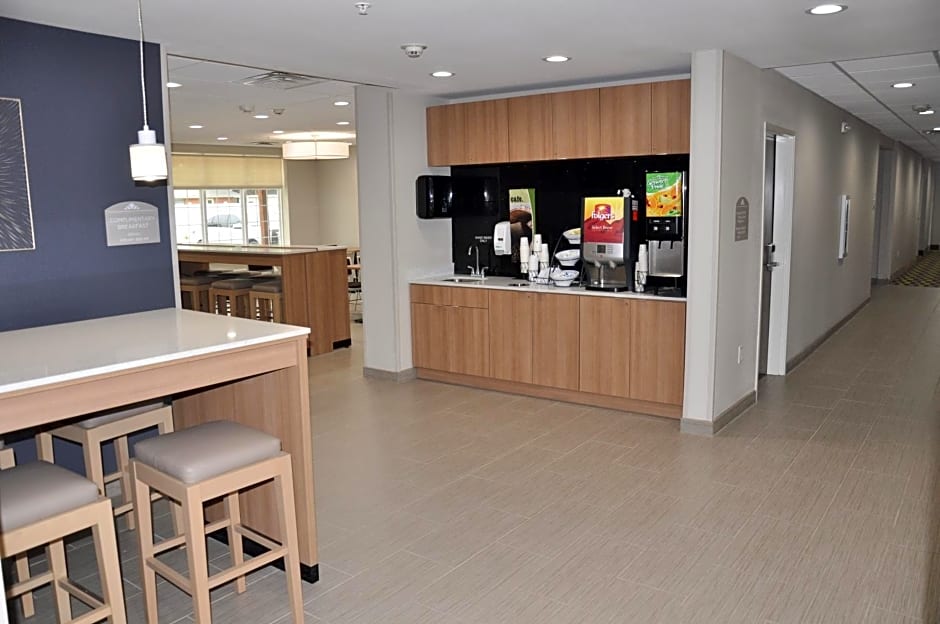 Microtel Inn and Suites by Wyndham Lubbock