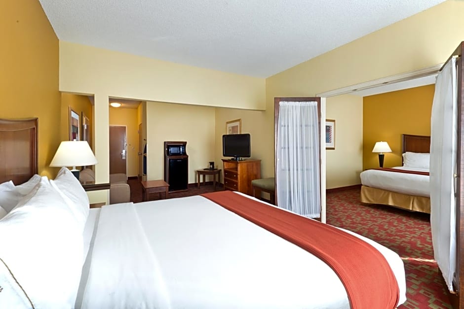 Holiday Inn Express Suites Little Rock West, an IHG Hotel