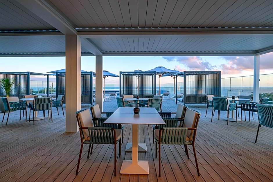 DoubleTree by Hilton Lagoa Azores