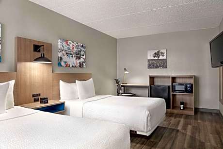 Double Room with Two Double Beds and Bath Tub - Mobility Accessible/Non-Smoking