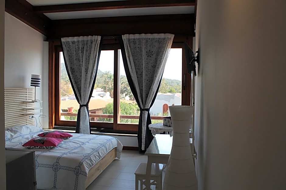 Il Caimano B & B, con piscina dall'11 Luglio al 31 Agosto