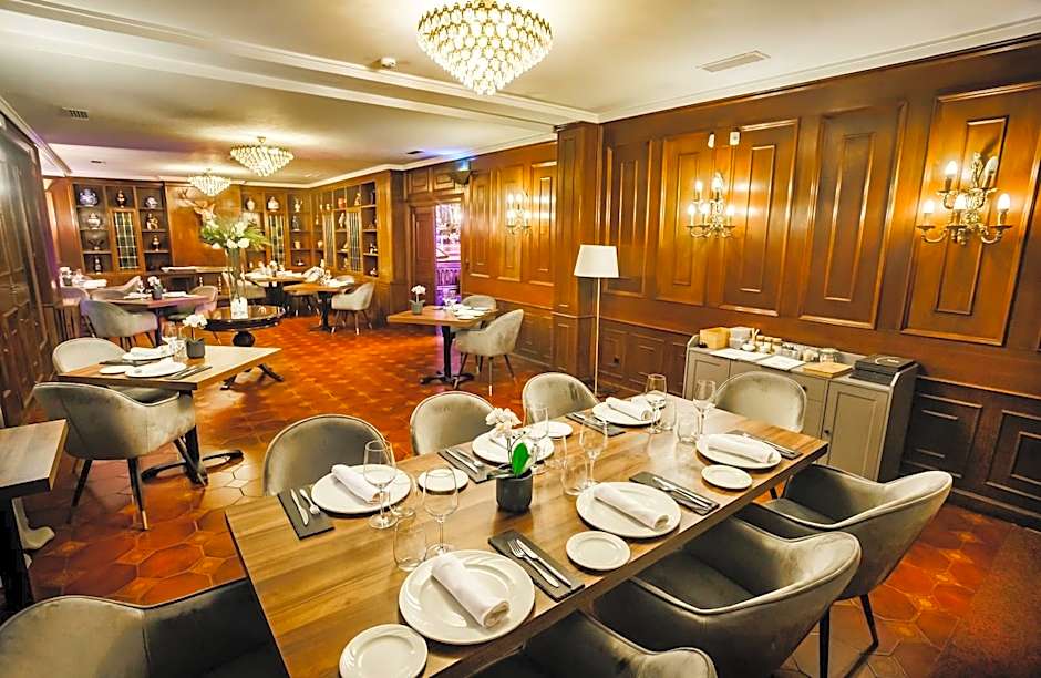 Hotel Conde Rodrigo II by eme hoteles