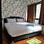 D​ Luck​ Hostel