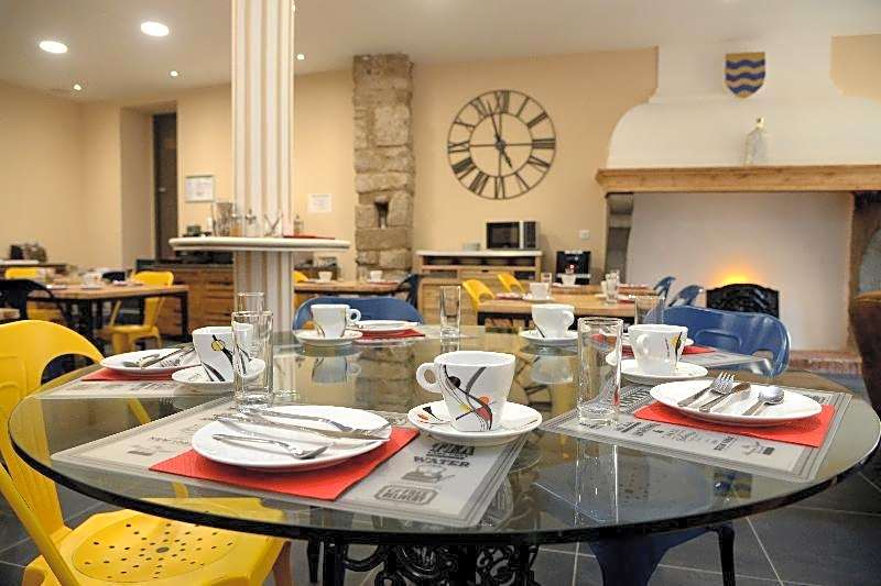 Logis Hotel Yseria - Historical Center