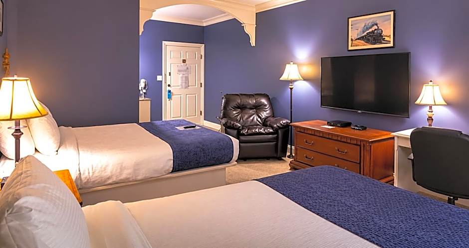 Depot Inn & Suites