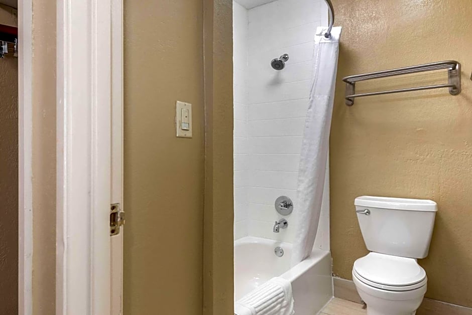 Comfort Inn South