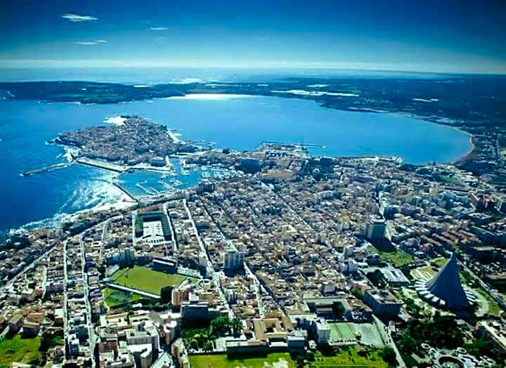 B&B CARAVAGGIO -200 Metres from Ortigia-