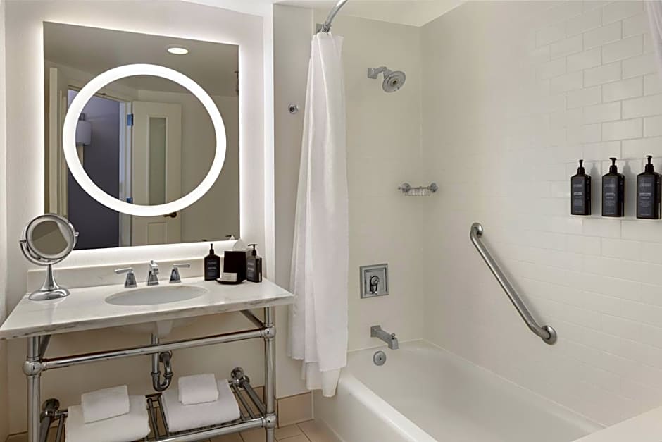 Sheraton Jacksonville Hotel