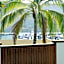 Airlie Seaview Apartments