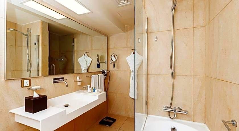 The Radisson Blu Residence, Dubai Marina