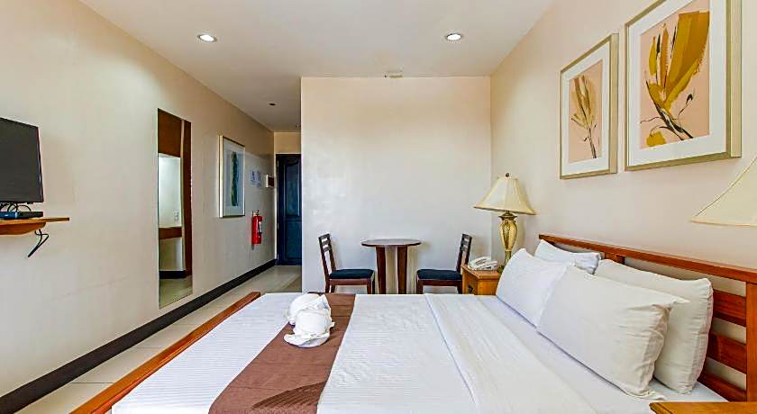 Main Hotel and Suites Cebu
