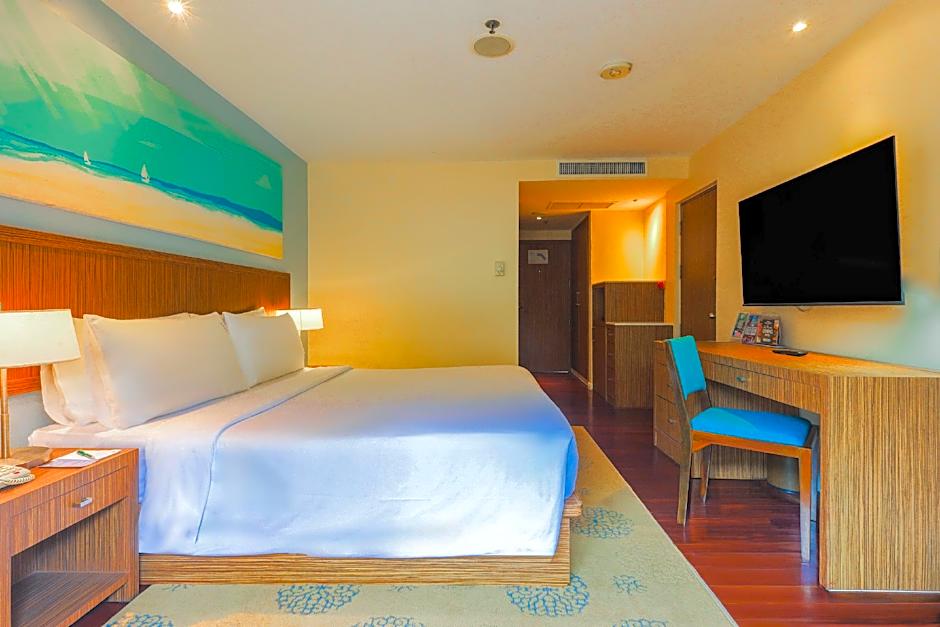 Photo 1 of 7 of Standard 1 King Bed, Accessible