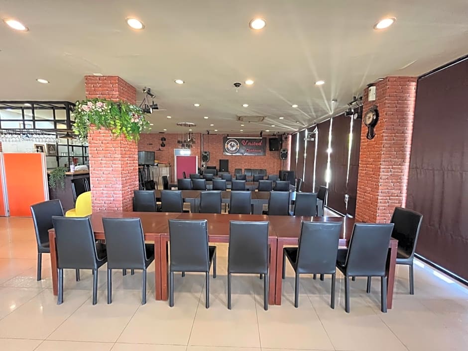 Phitsanulok United Hotel