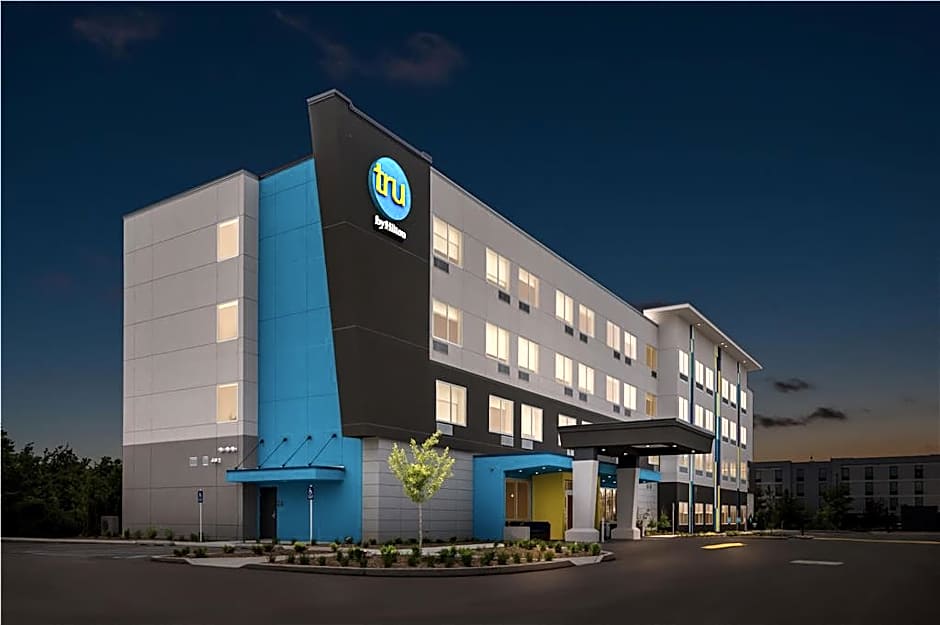 Tru by Hilton Holland MI