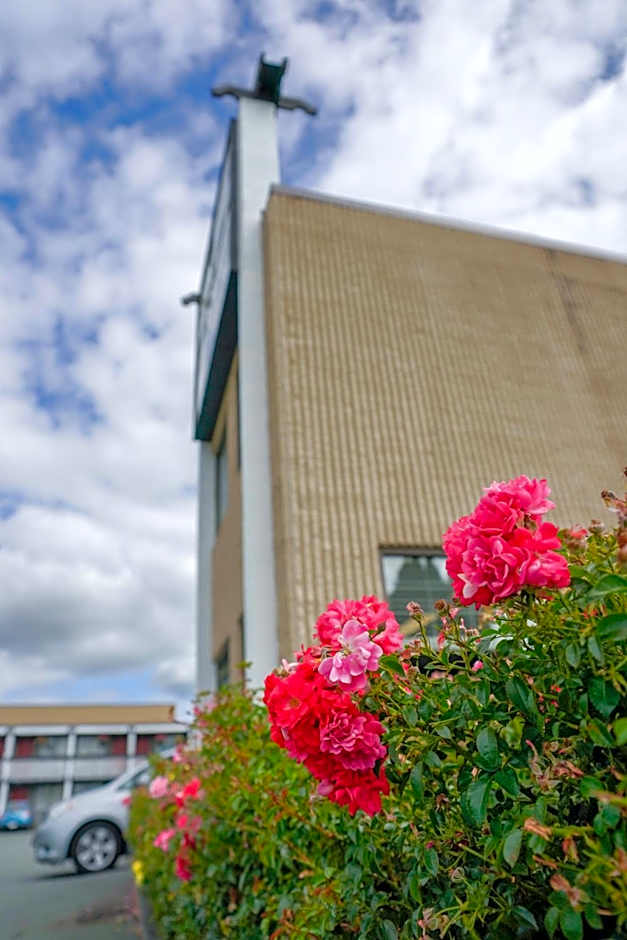 Thunderbird Motor Inn