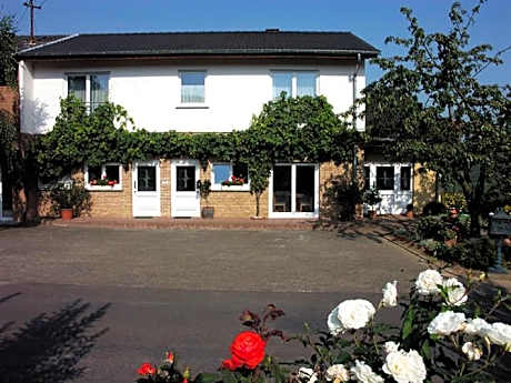 Weingut & Gästehaus Andreas Erz