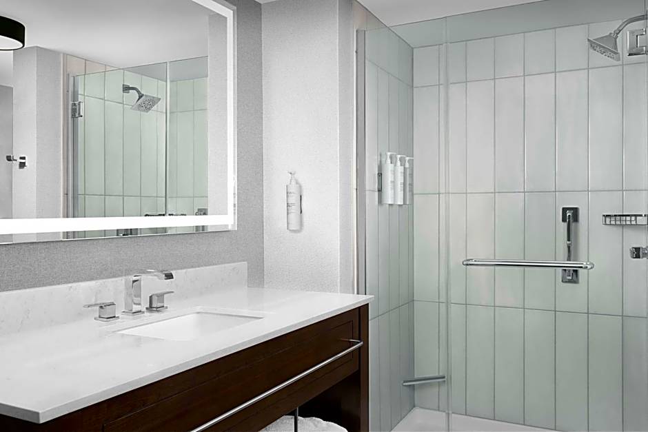 Embassy Suites By Hilton Kennesaw