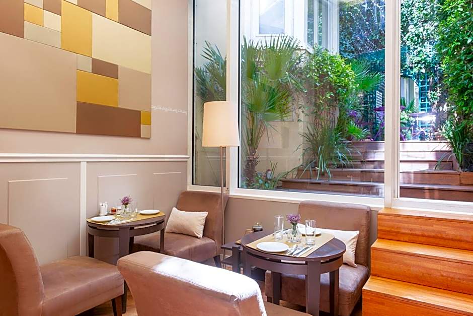 Hotel Galileo Champs Elysees