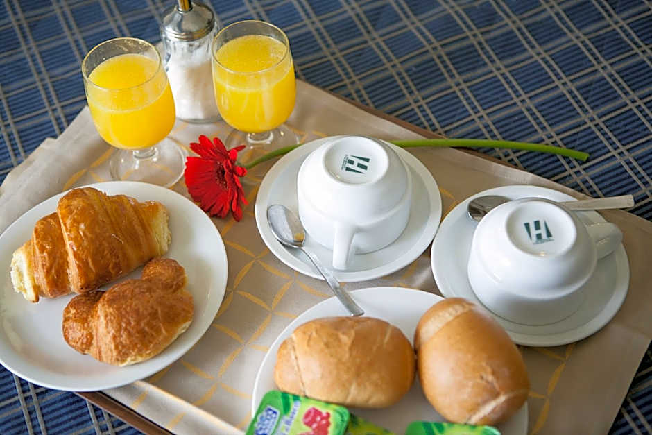 Auto Park Hotel